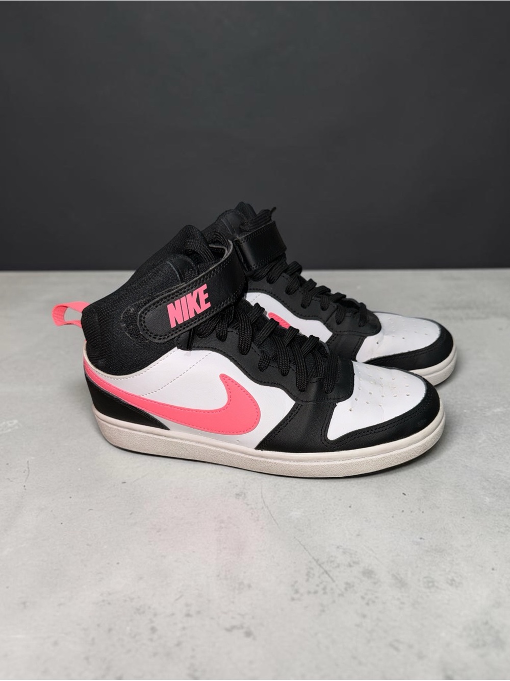 Nike Size 6.5Y Court Borough Mid 2 White Girls